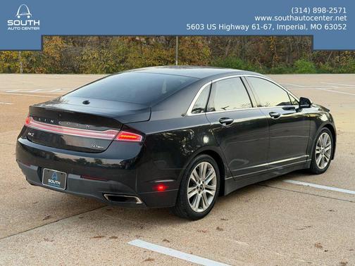 2014 Lincoln MKZ Base