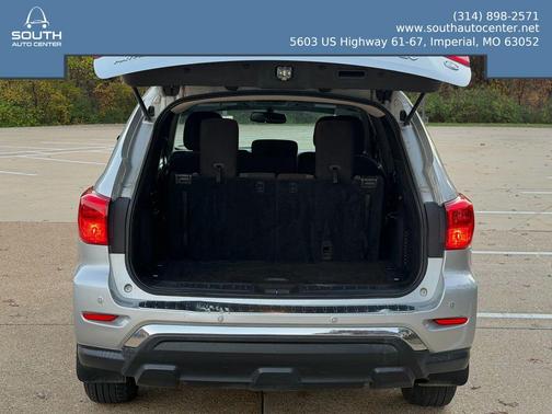 2017 Nissan Pathfinder SV