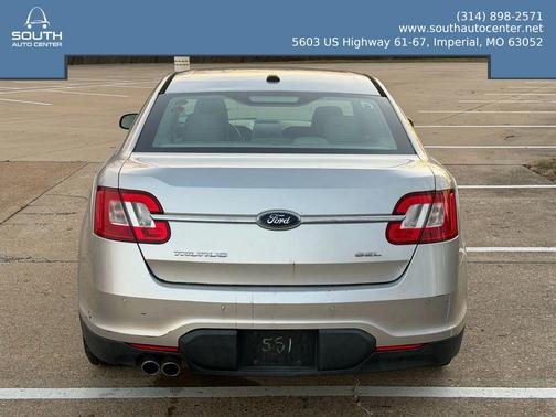 2010 Ford Taurus SEL