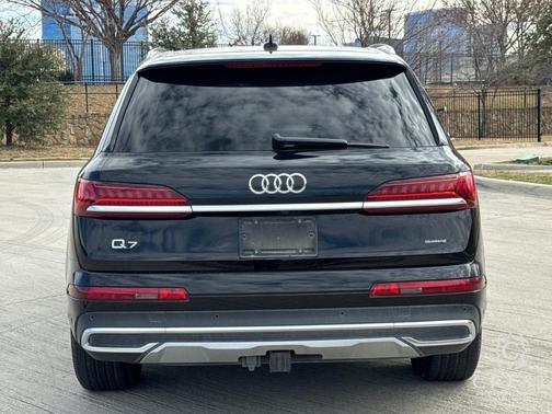 2021 Audi Q7 55 Premium
