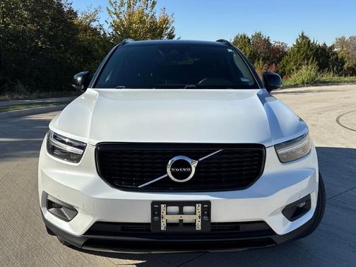 2019 Volvo XC40 T5 R-Design