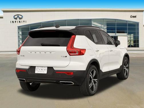 2019 Volvo XC40 T5 R-Design