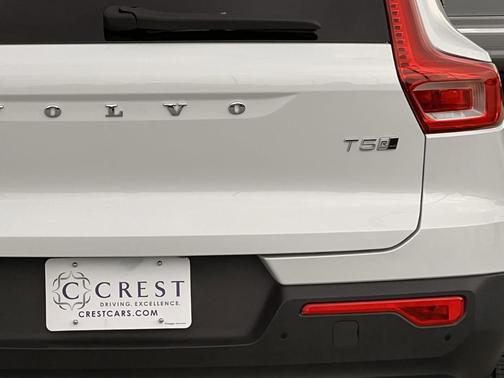 2019 Volvo XC40 T5 R-Design