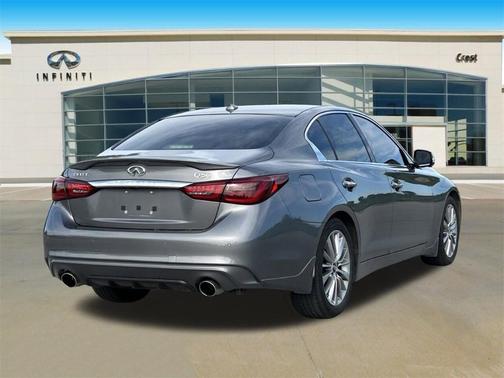 2022 INFINITI Q50 LUXE