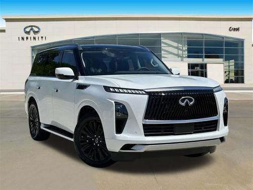 2025 INFINITI QX80 Luxe