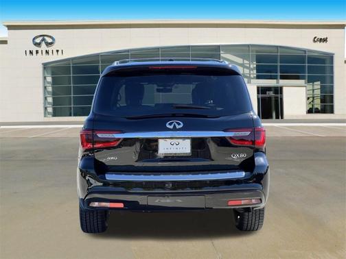 2024 INFINITI QX80 SENSORY