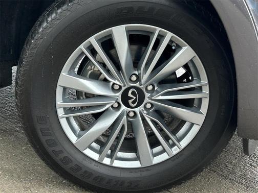 2024 INFINITI QX80
