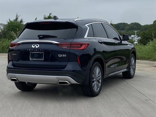 2024 INFINITI QX50 Luxe