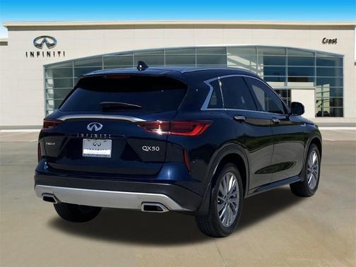 2024 INFINITI QX50 Luxe