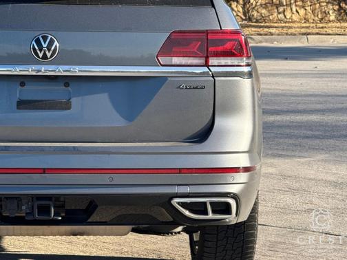 2023 Volkswagen Atlas 3.6L SEL Premium R-Line