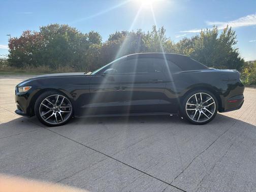 2015 Ford Mustang EcoBoost Premium