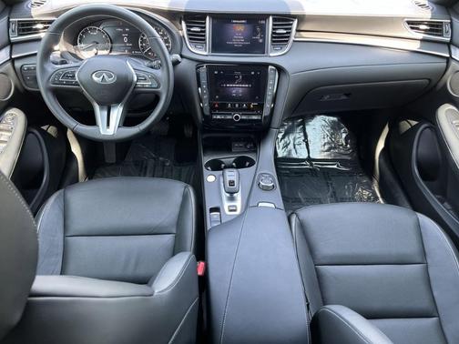 2025 INFINITI QX55 LUXE