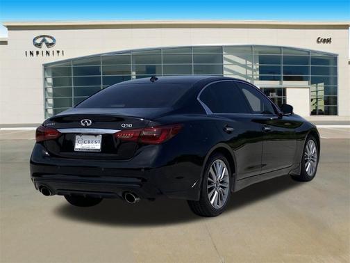 2022 INFINITI Q50 LUXE