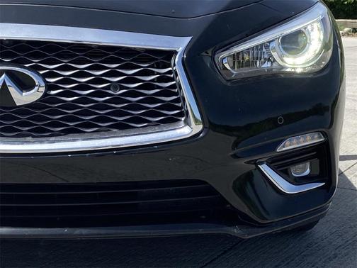 2022 INFINITI Q50 LUXE