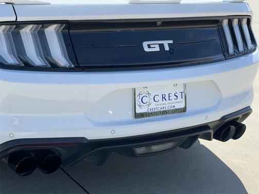 2022 Ford Mustang