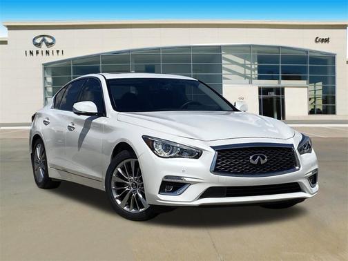 2024 INFINITI Q50 LUXE