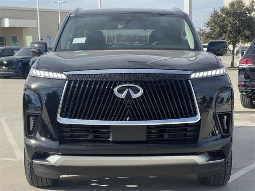 2025 INFINITI QX80 PURE