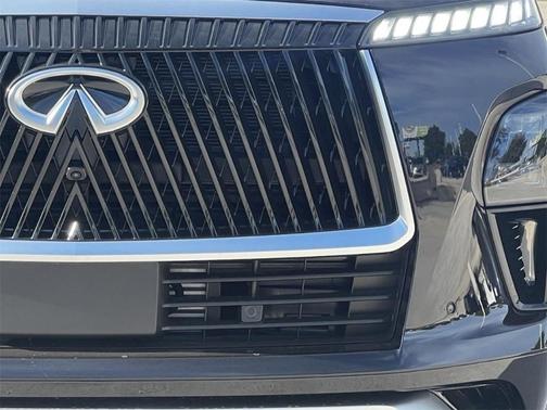 2025 INFINITI QX80 PURE