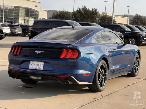 2022 Ford Mustang EcoBoost Premium