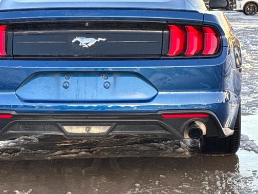 2022 Ford Mustang EcoBoost Premium
