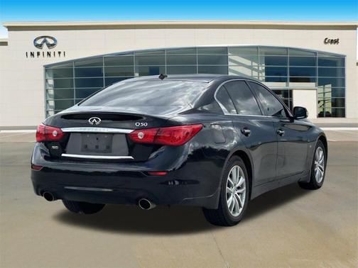2015 INFINITI Q50 Premium