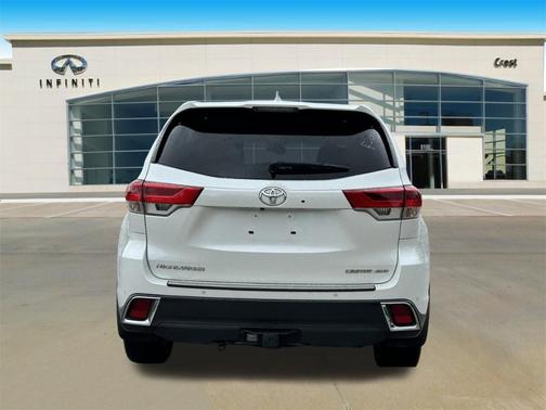 2019 Toyota Highlander Limited Platinum