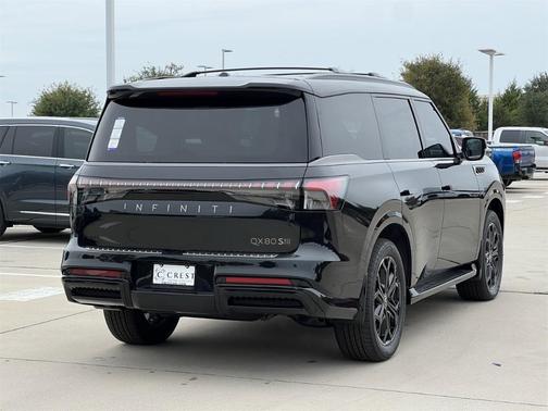 2026 INFINITI QX80 SPORT