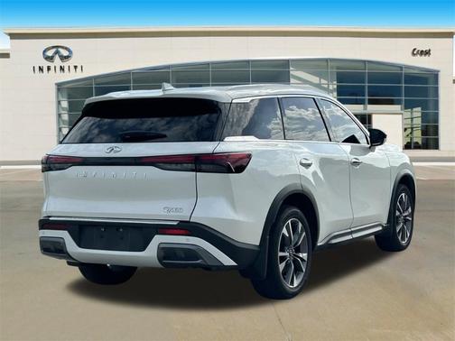 2022 INFINITI QX60 Luxe
