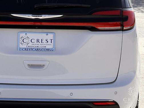 2024 Chrysler Pacifica Touring-L