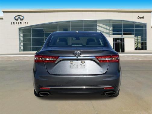 2017 Toyota Avalon XLE