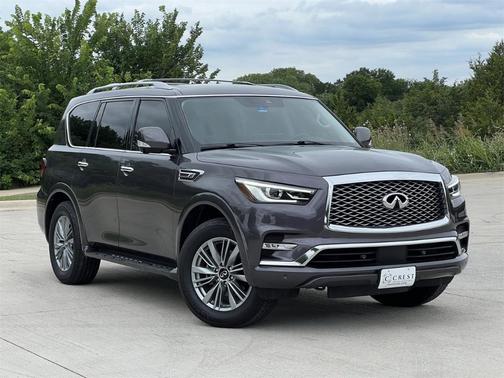 2022 INFINITI QX80 Luxe