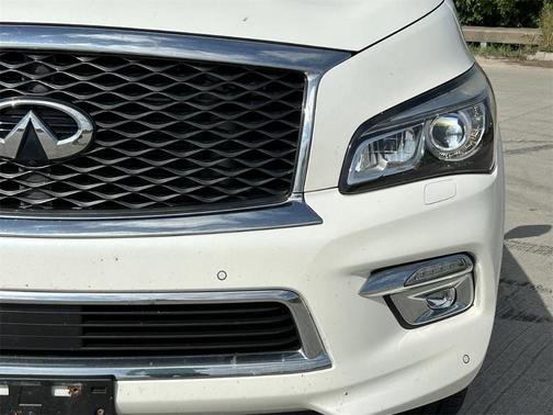 2016 INFINITI QX80 Base