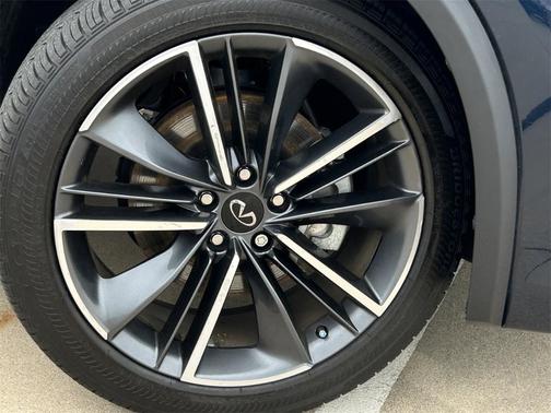 2024 INFINITI QX55 LUXE