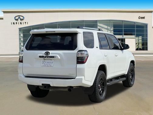 2022 Toyota 4Runner SR5 Premium