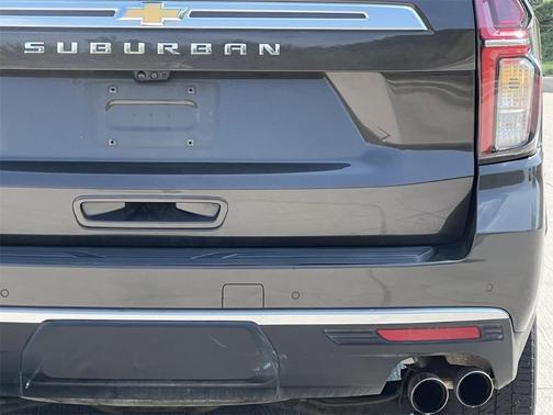 2021 Chevrolet Suburban High Country