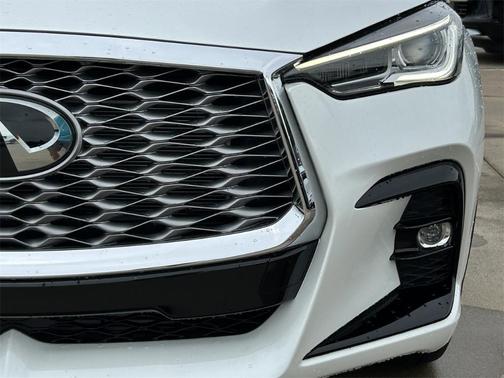 2024 INFINITI QX55 LUXE