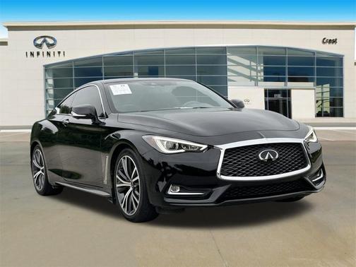 2022 INFINITI Q60 LUXE