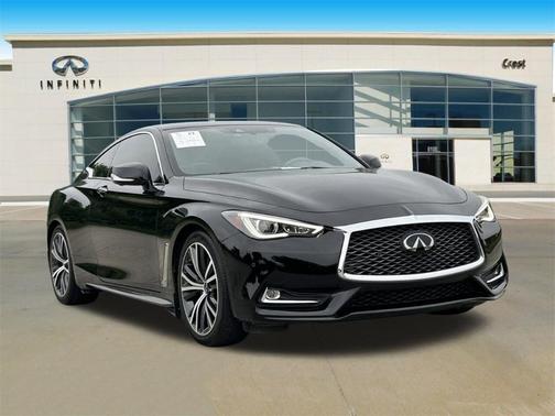 2022 INFINITI Q60 LUXE