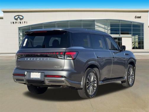 2025 INFINITI QX80 SENSORY