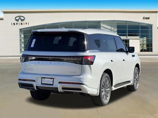 Radiant White 2026 INFINITI QX80 Luxe