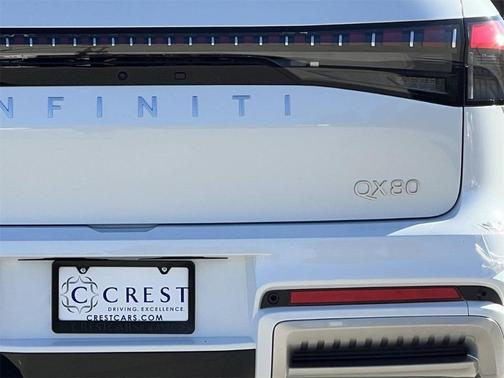 Radiant White 2026 INFINITI QX80 Luxe