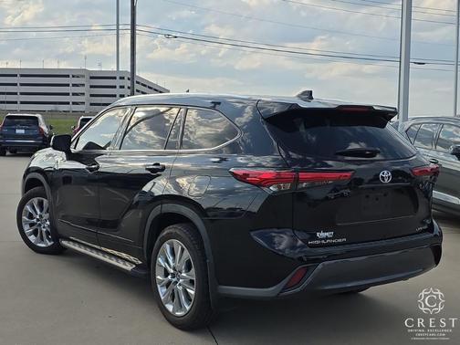 2022 Toyota Highlander Limited