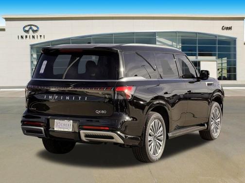 2026 INFINITI QX80 Luxe