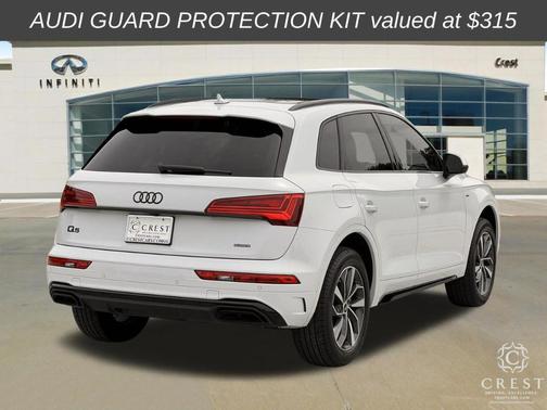 Glacier White Metallic 2024 Audi Q5 45 S line quattro Premium