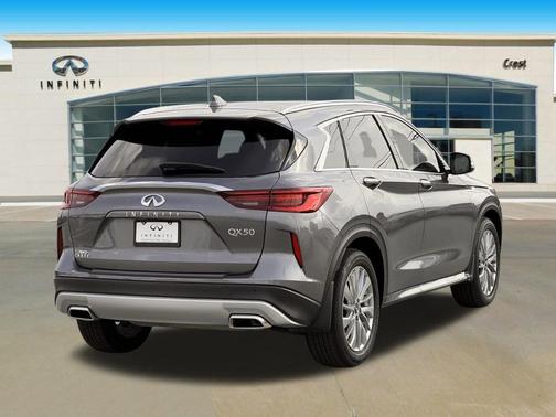 2025 INFINITI QX50 Luxe