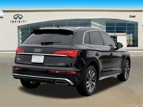 2023 Audi Q5 45 S line quattro Premium