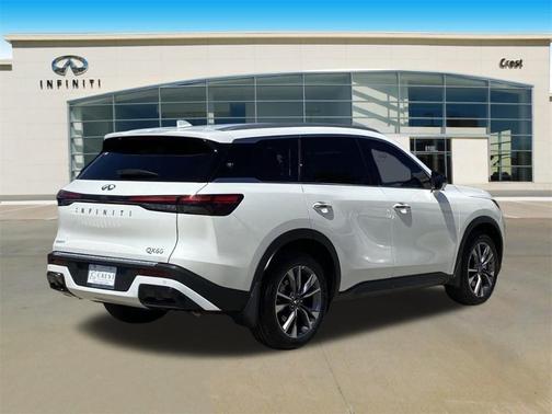 2025 INFINITI QX60 Luxe