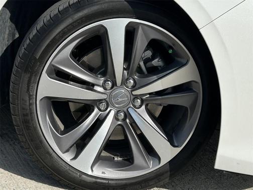 2023 Acura TLX Advance