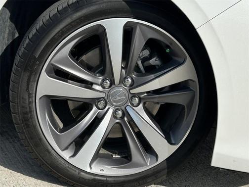 2023 Acura TLX Advance