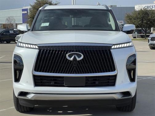 2025 INFINITI QX80 PURE
